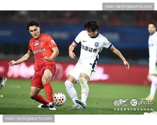 三镇客场平局数据均衡，绍尔个人突破成功率78%成关键